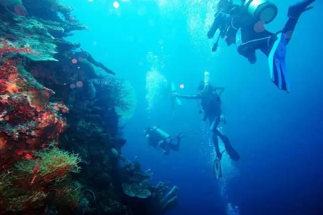 美海军导弹测量船匆忙部署至冲绳以南，意味着什么？游戏画面